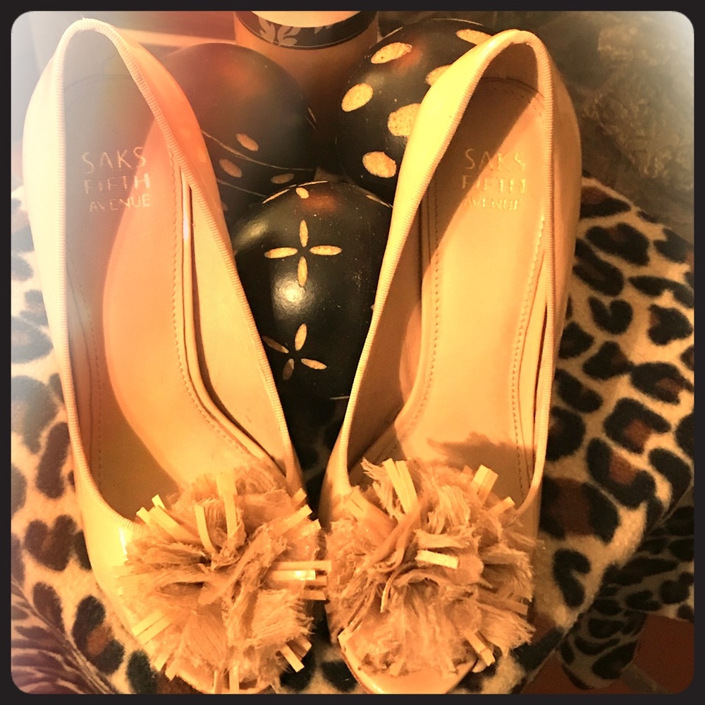 Saks Fifth Avenue 👠